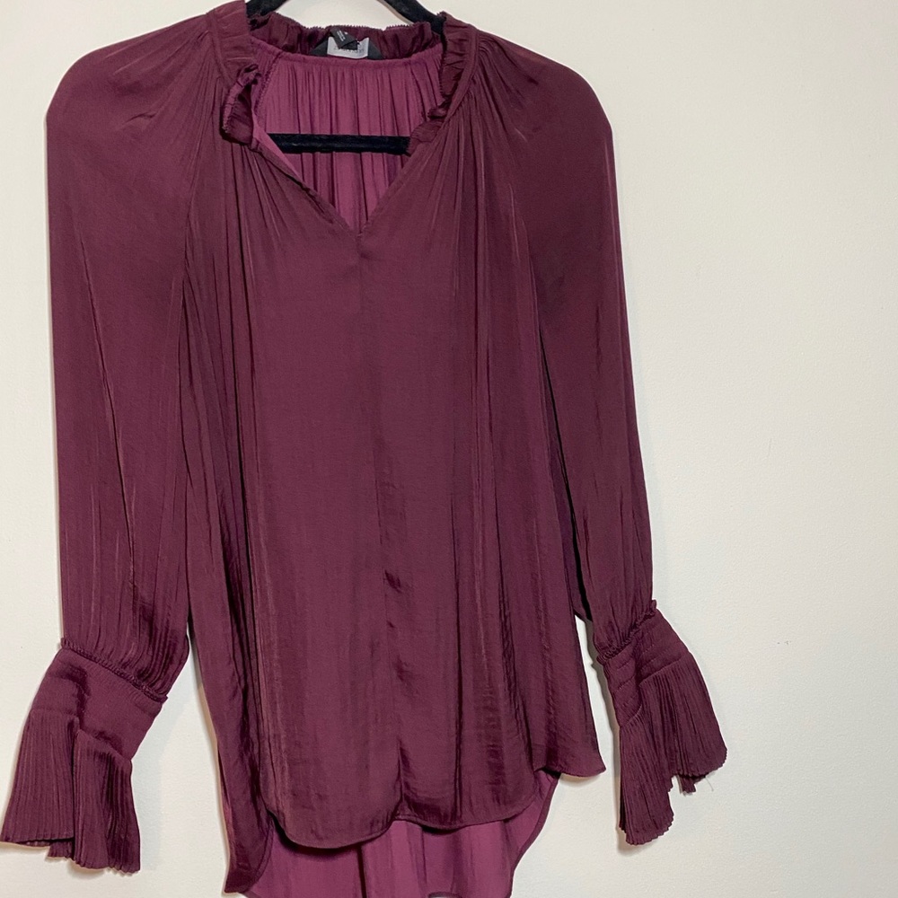 Gorgeous Vera Wang blouse